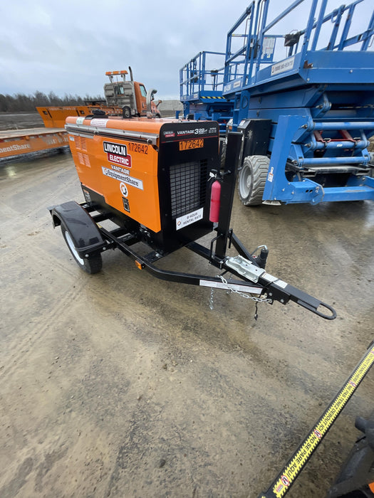 2021 Lincoln Electric Vantage 322 Vantage 322 Ready Pak 3 w/ Decals, ORANGE (includes trailer, cable rack, fender light kit) NO Telematics