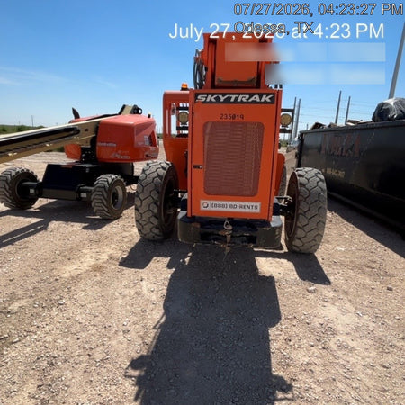 2022 SKYTRAK 8042
