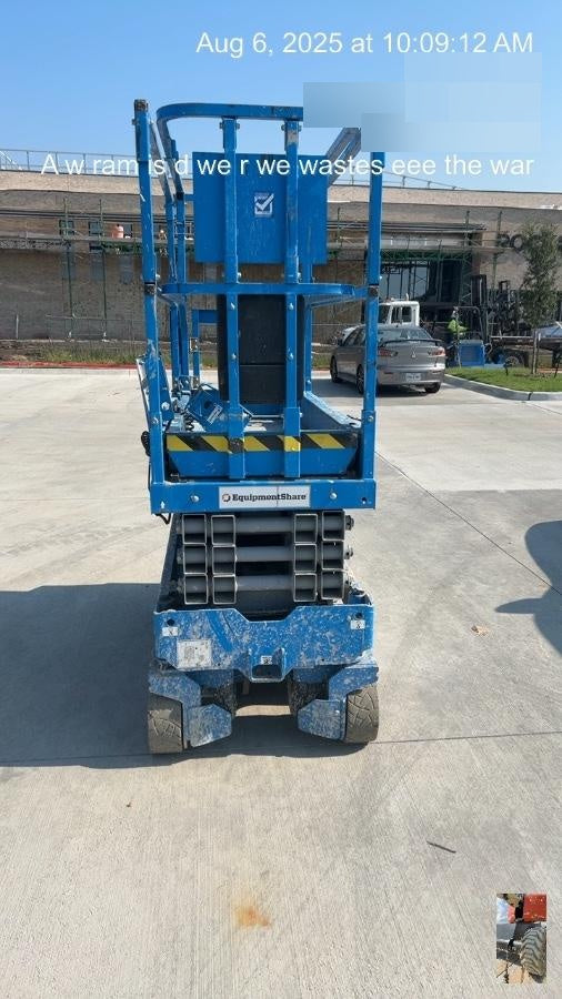 2023 GENIE GS-1932