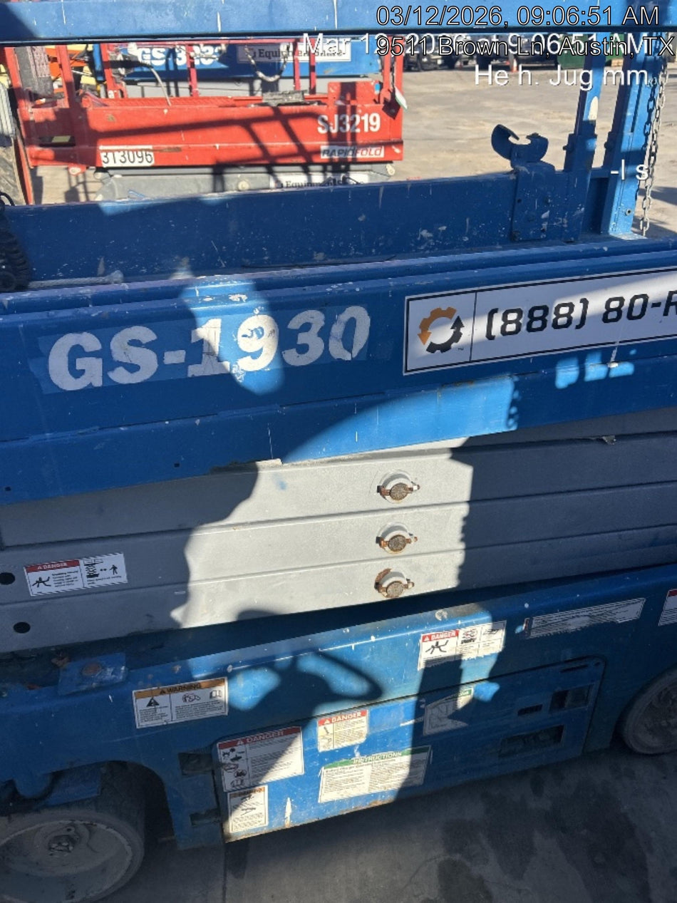 2019 Genie GS-1930 Fixed Rails with Chain Entry