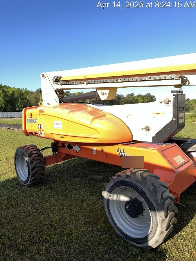 2019 JLG E600JP