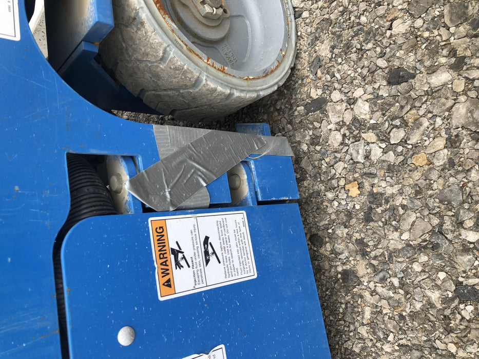 2019 Genie GS-1930 Fixed Rails with Chain Entry