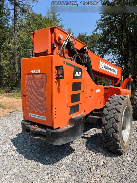 2022 SKYTRAK 8042