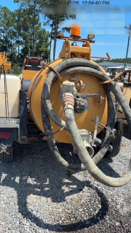 2023 Vac-Tron LP573XDT T4 Koehler Diesel Engine, 500 Gallon Debris Tank, x2 100 Gallon Water Tanks