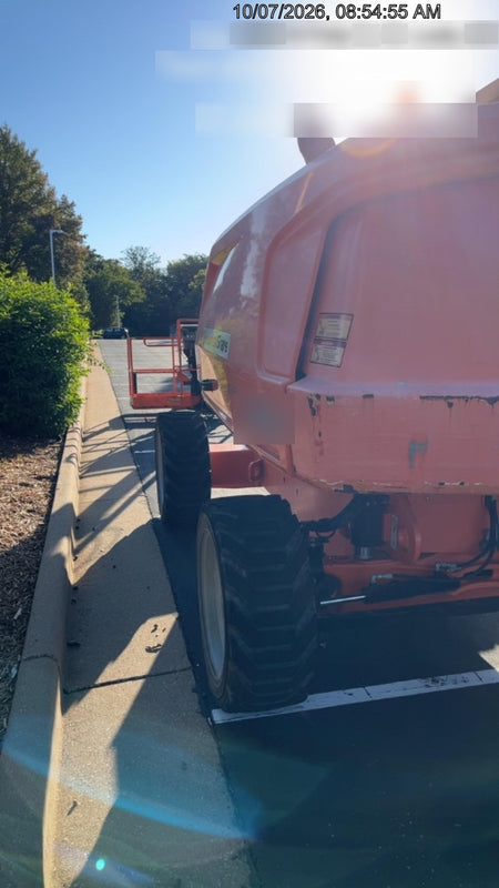 2019 JLG 660SJ