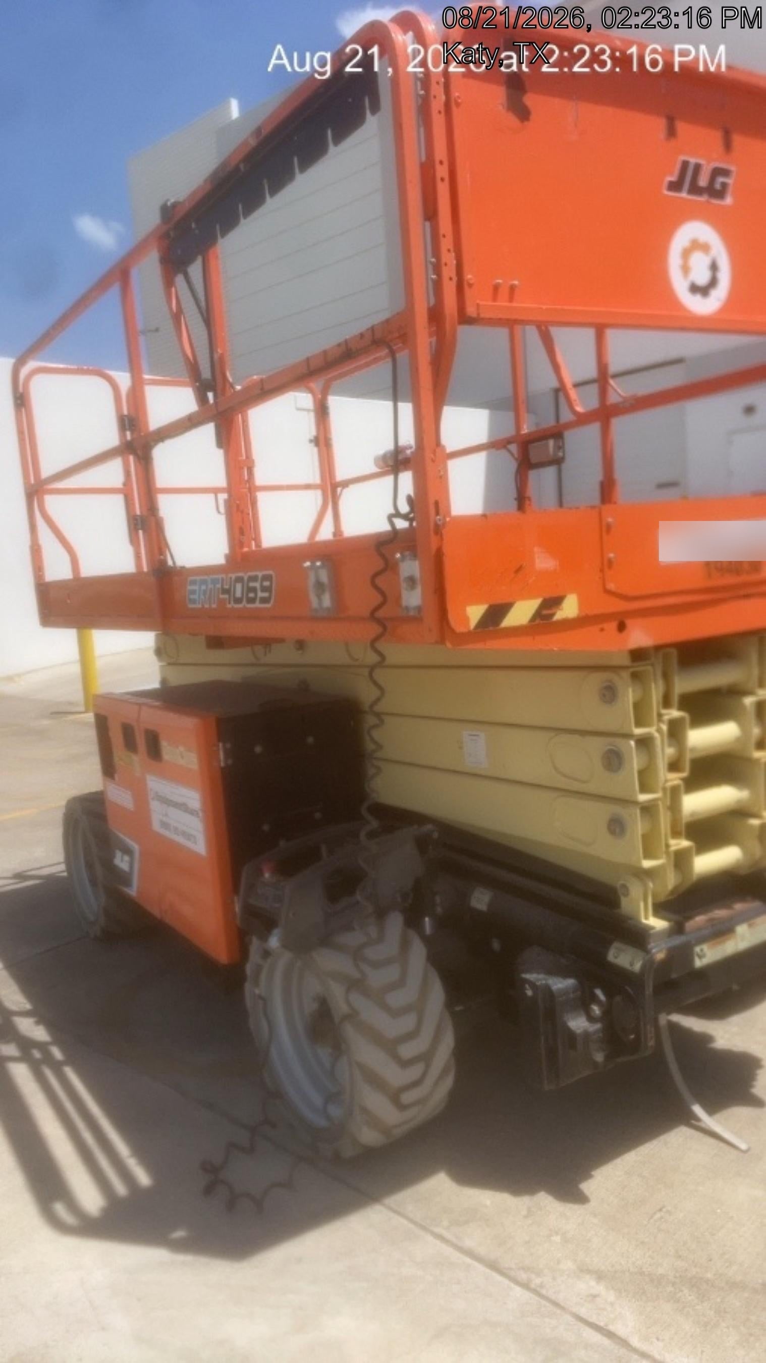2021 JLG ERT4069