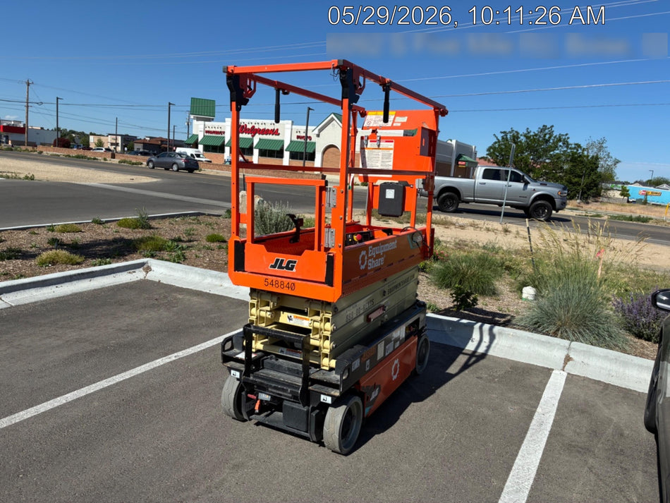 2025 JLG ES1932