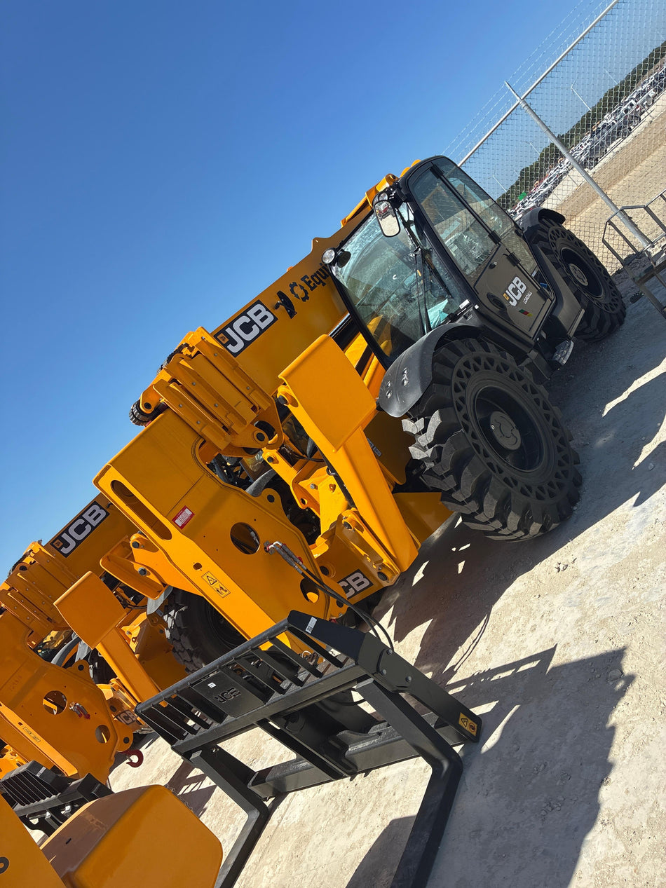 2026 JCB 514-56