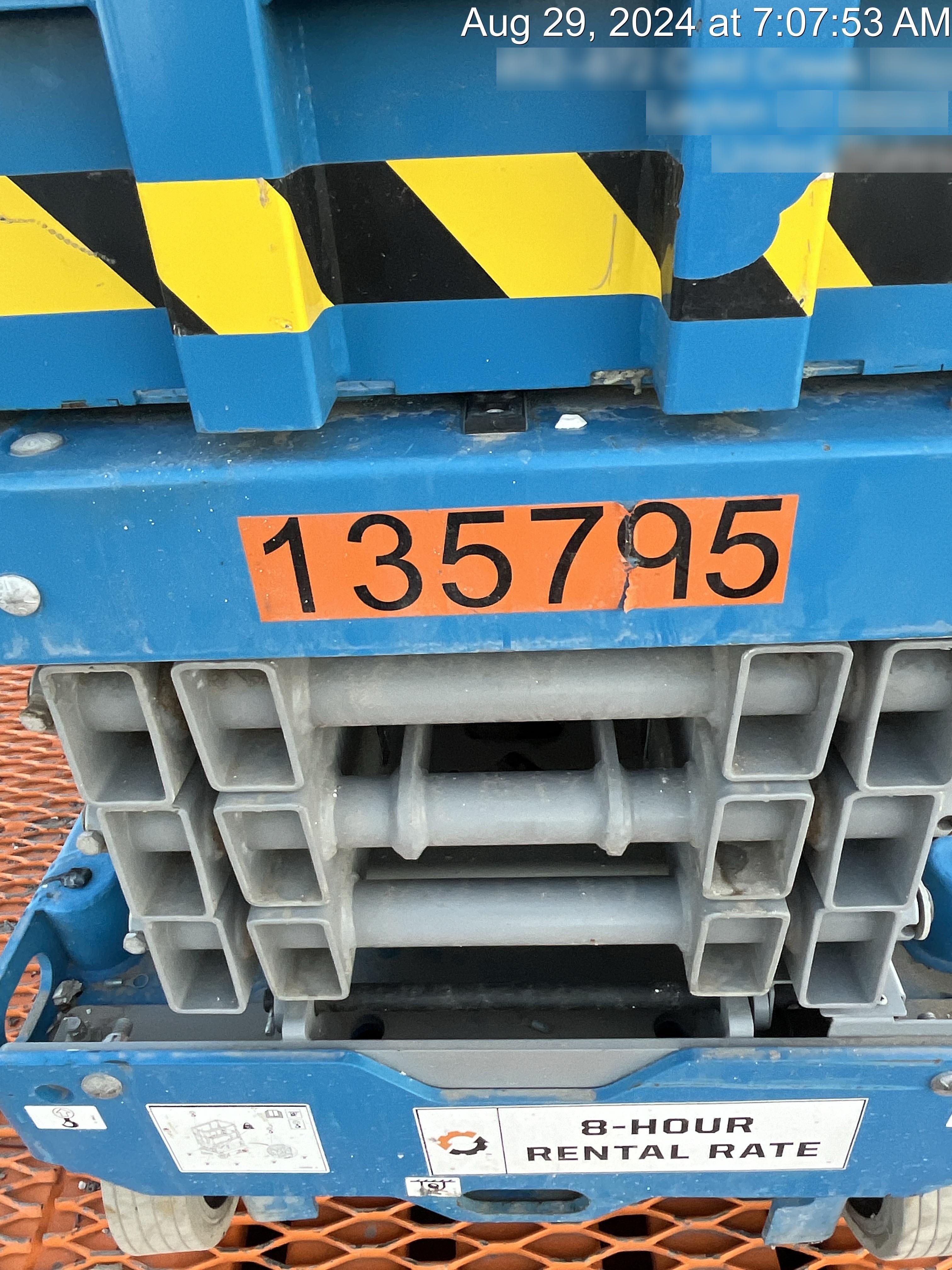 2021 GENIE GS-1330m