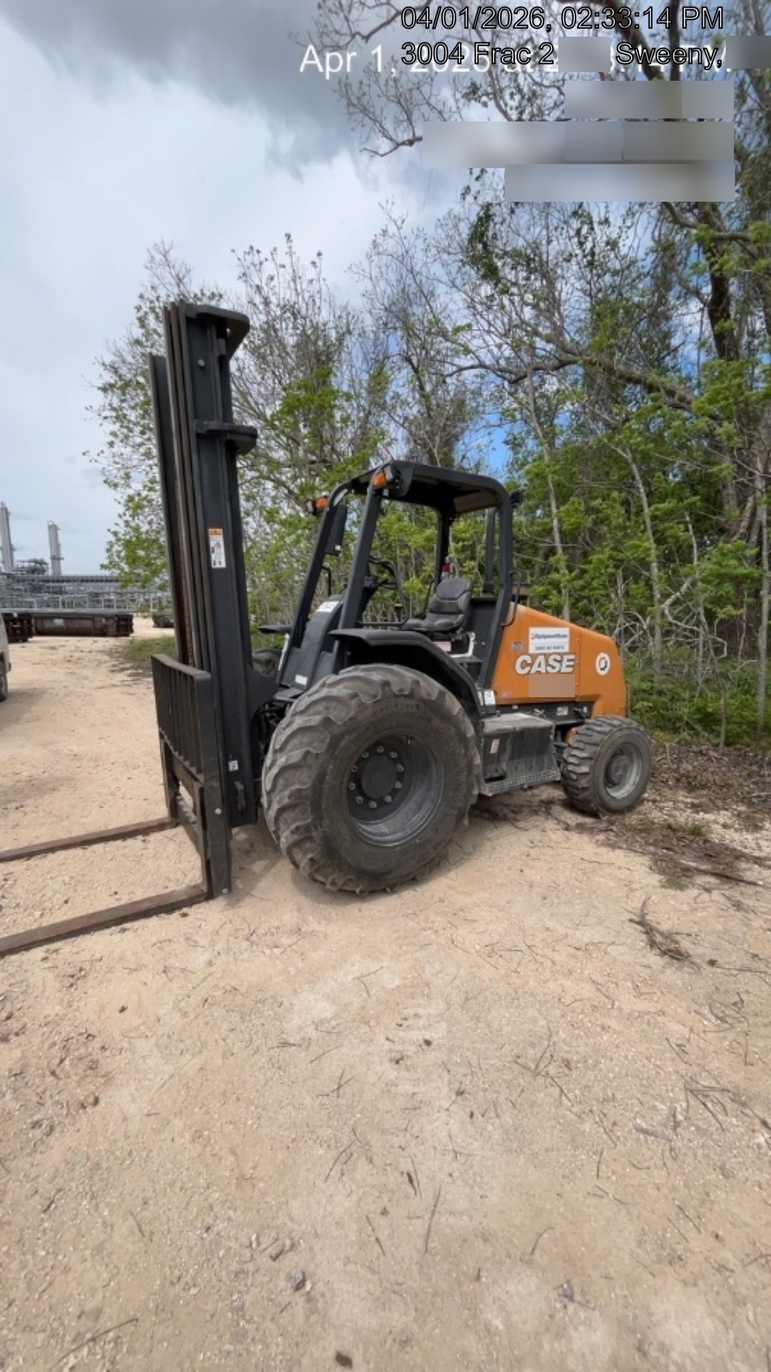 2023 CASE 588H