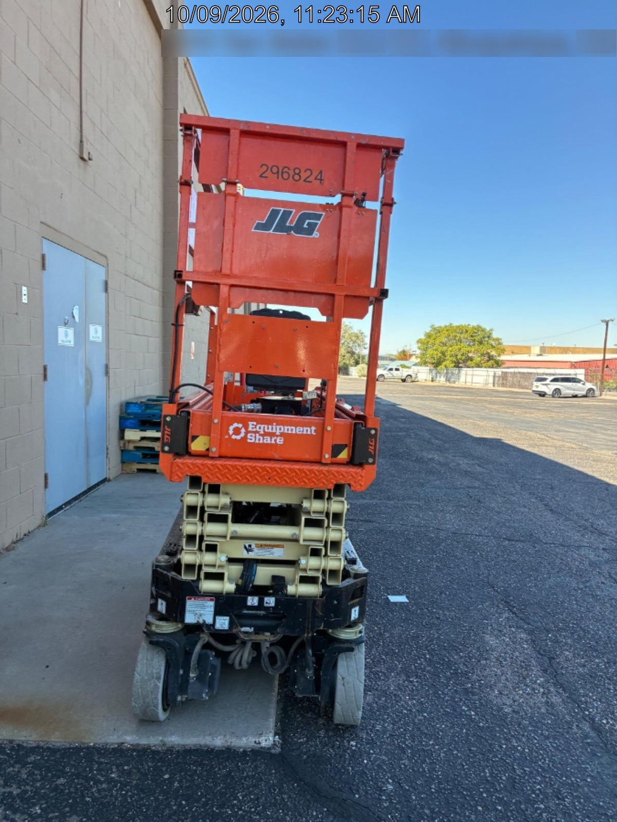 2023 JLG ES1932