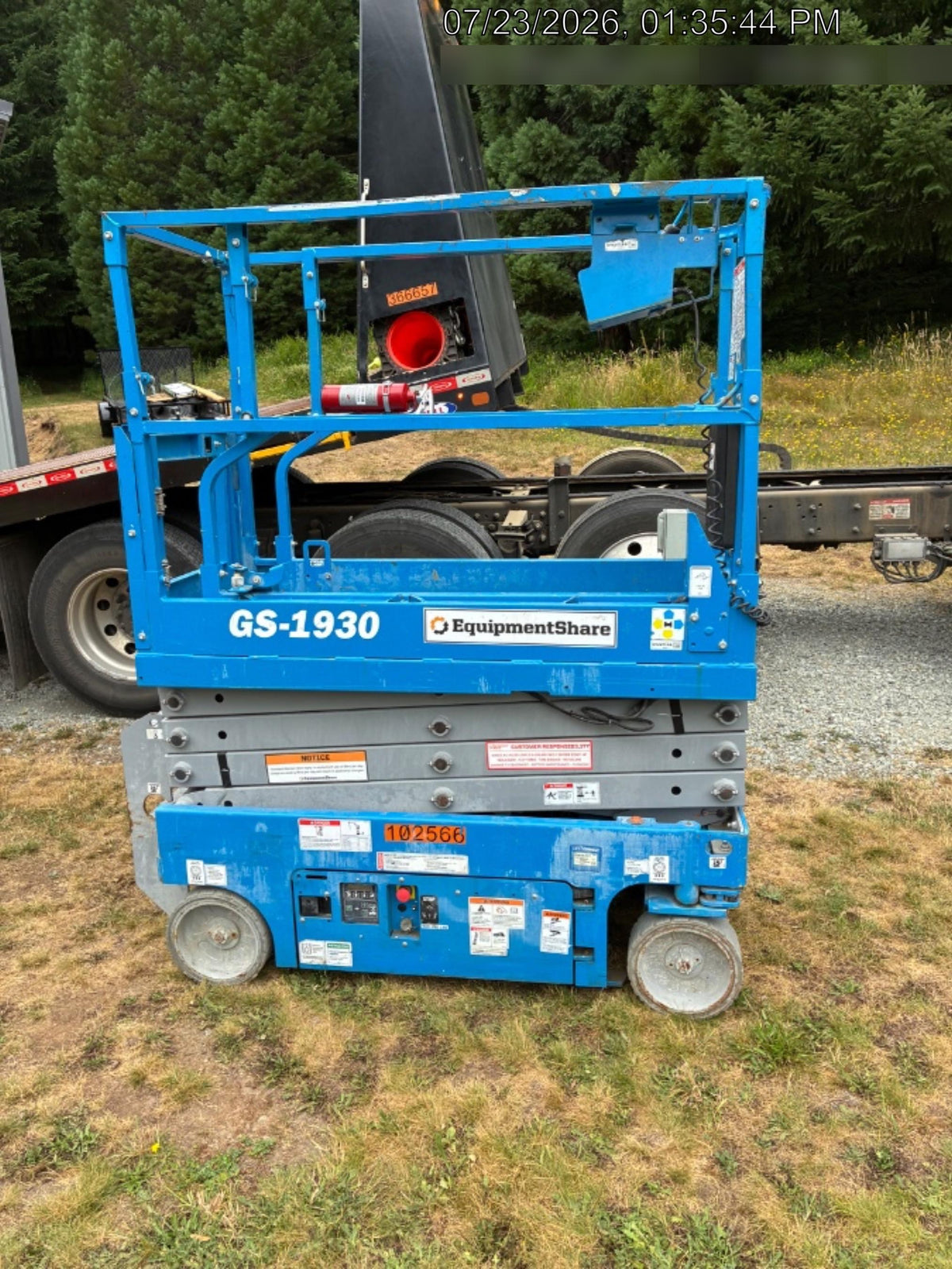 2020 Genie GS-1930 Solid Non Marking Tires, Beacon, Folding rails with half height swing gate, 800W Inverter