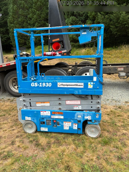 2020 Genie GS-1930 Solid Non Marking Tires, Beacon, Folding rails with half height swing gate, 800W Inverter