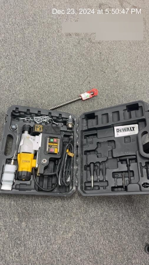 2023 DEWALT DWE1622K