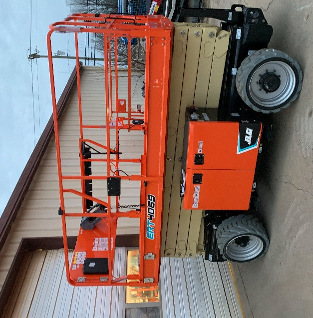 2021 JLG ERT4069
