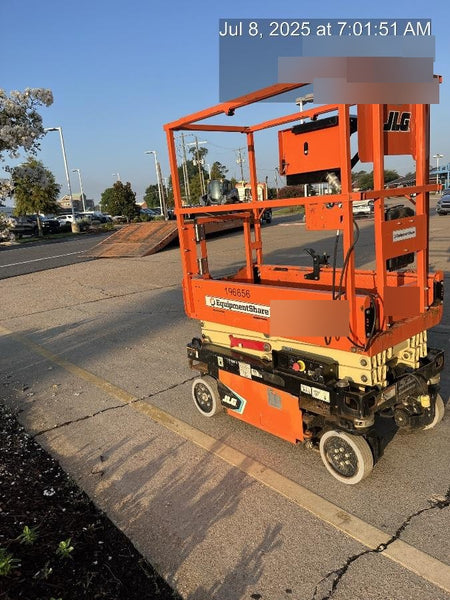 2021 JLG ES1330L