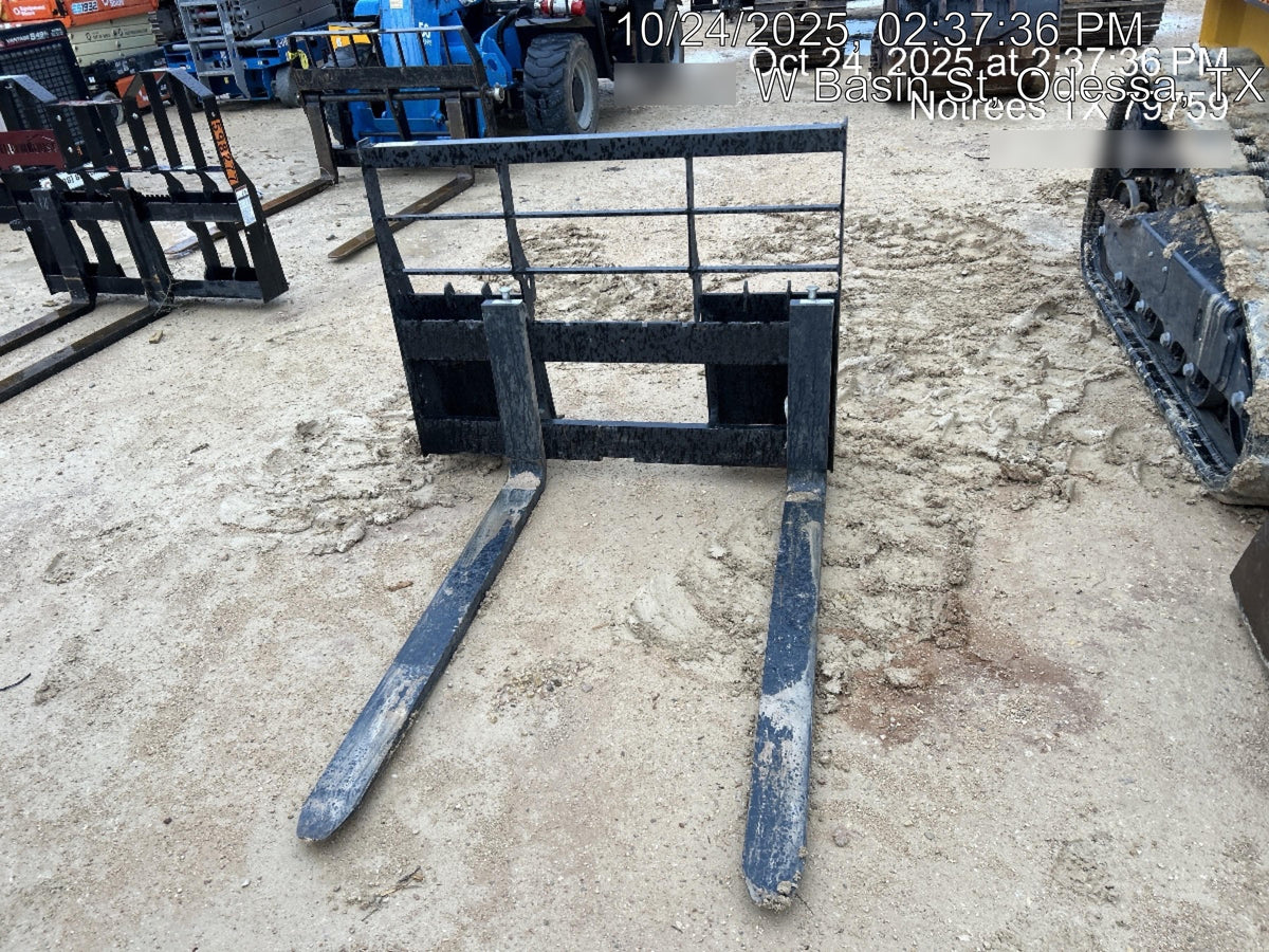 2025 ARROW MATERIAL HANDLING 24" Pallet Fork Frame
