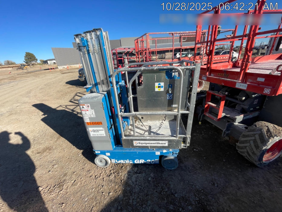 2020 GENIE GR-20