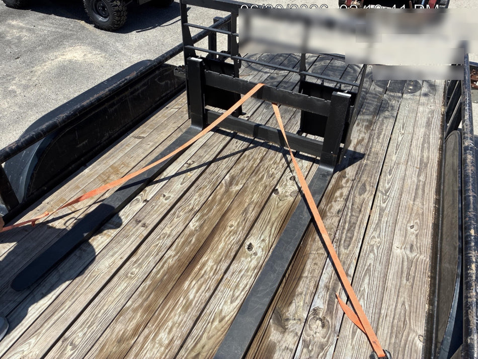 2025 ARROW MATERIAL HANDLING 60" Pallet Forks - Arrow