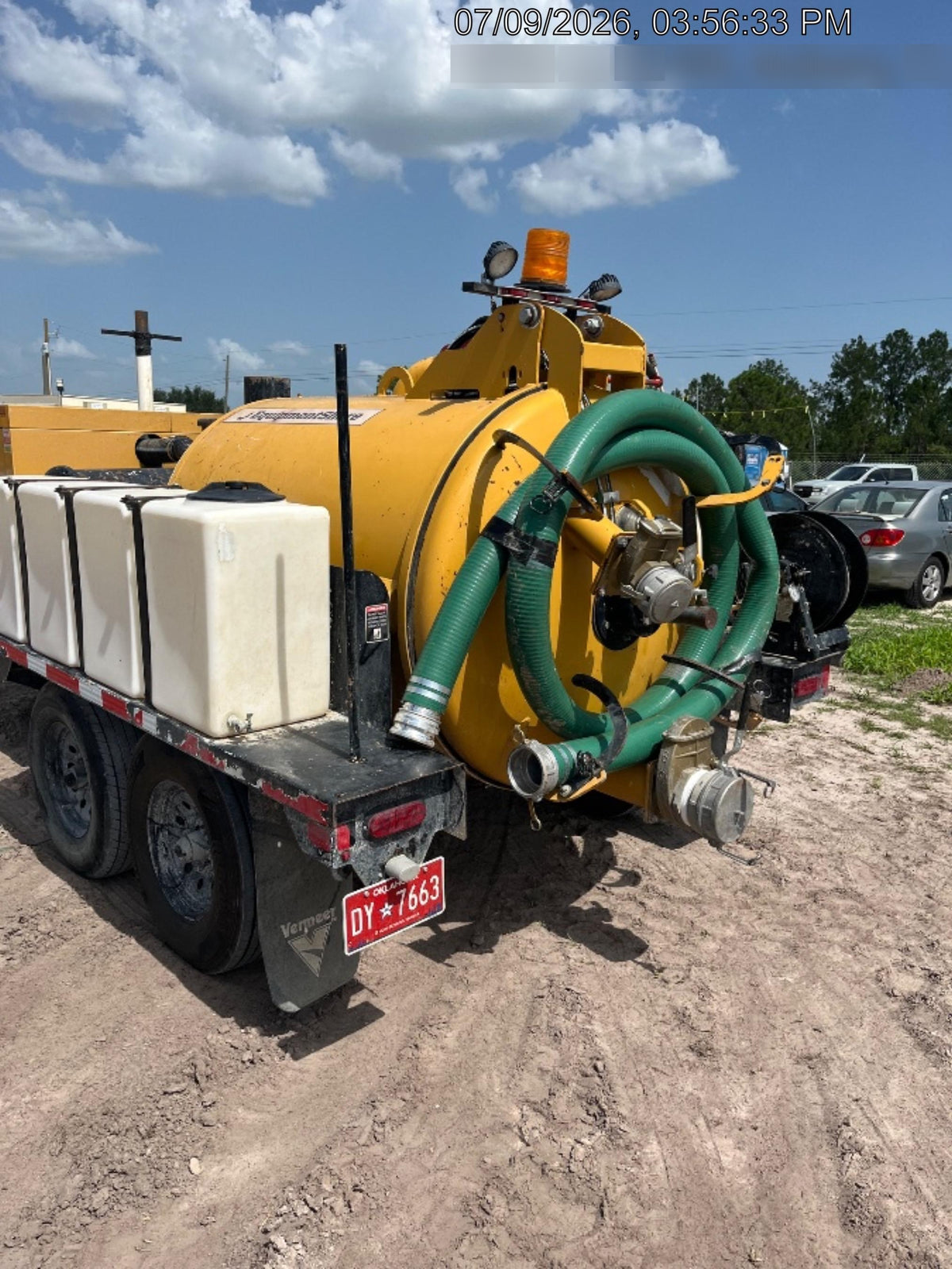 2022 VAC-TRON LP573XDT