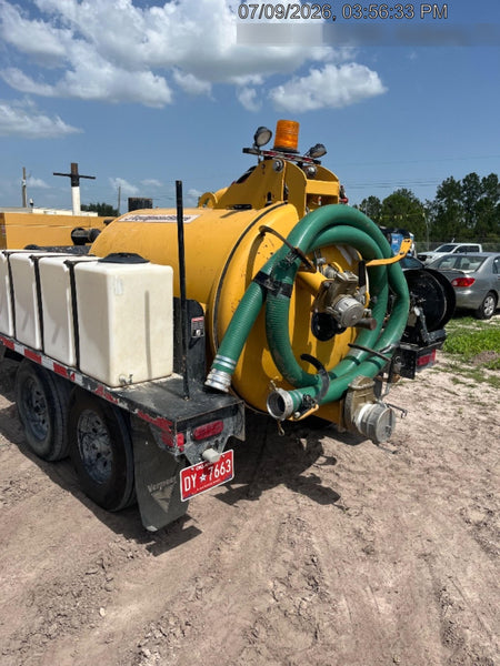 2022 VAC-TRON LP573XDT