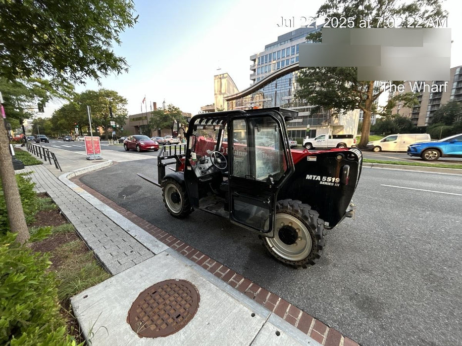 2020 Manitou MTA5519 Cab/Heat/Air, Solid Tires, Work Lights, Beacon, Aux Hydraulics, Back up Alarm, Mirrors, ES Keypad