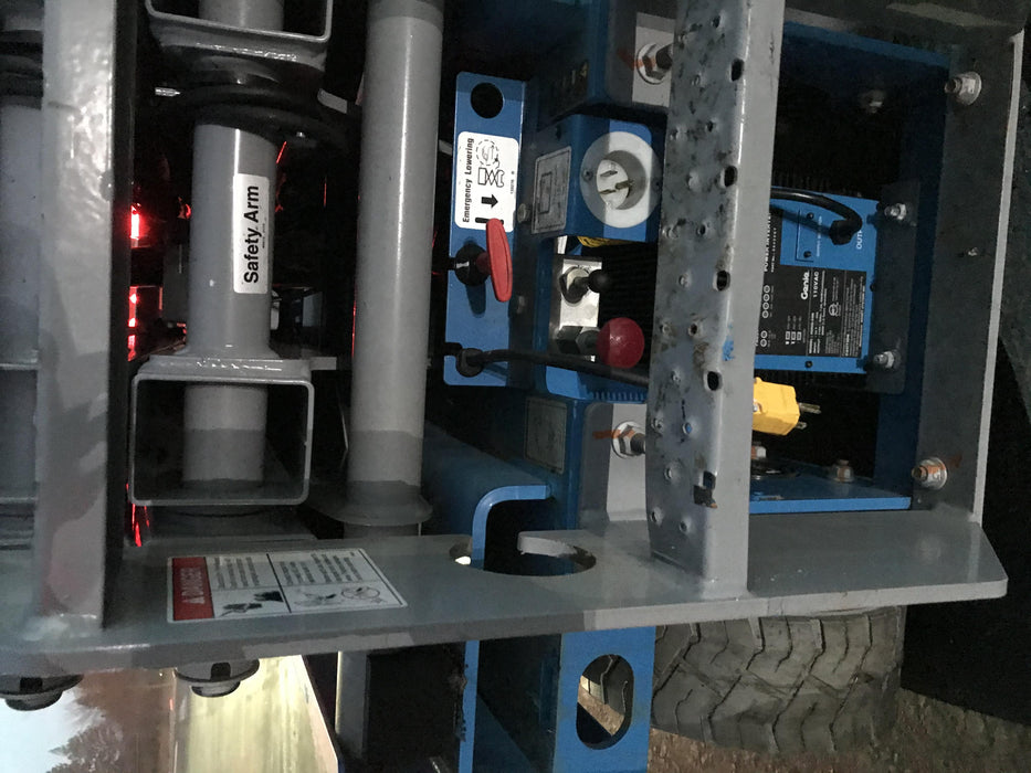 2019 Genie GS-1930 Half Height Swing Gate, 800W Inverter