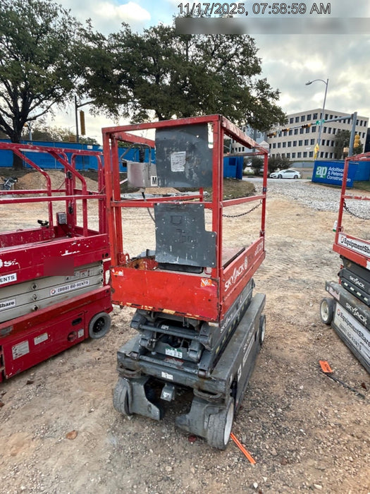 2015 Skyjack SJIII-3219 19' Scissor Lift