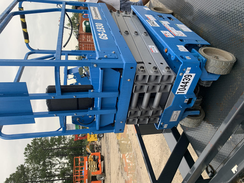 2020 Genie GS-1930 Fixed rails with chain entry gate - Pre A92.20