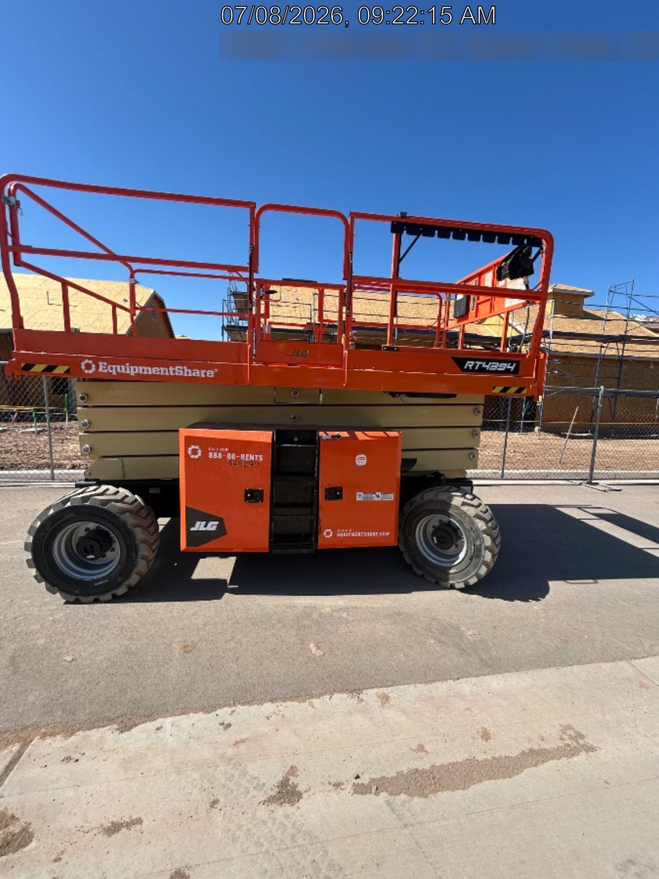 2024 JLG RT4394