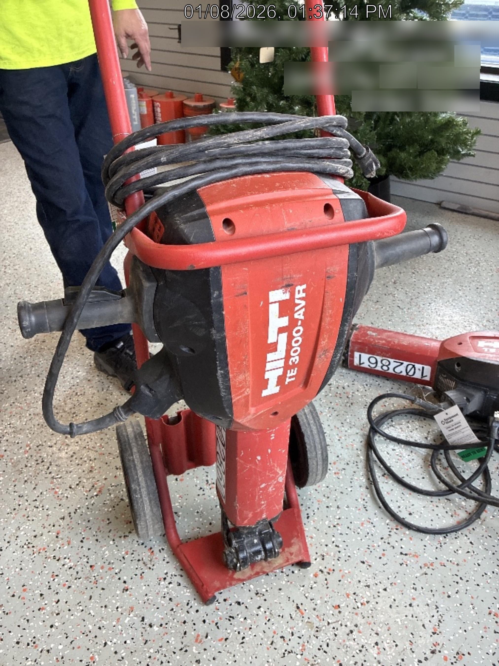 2020 HILTI TE 3000-AVR