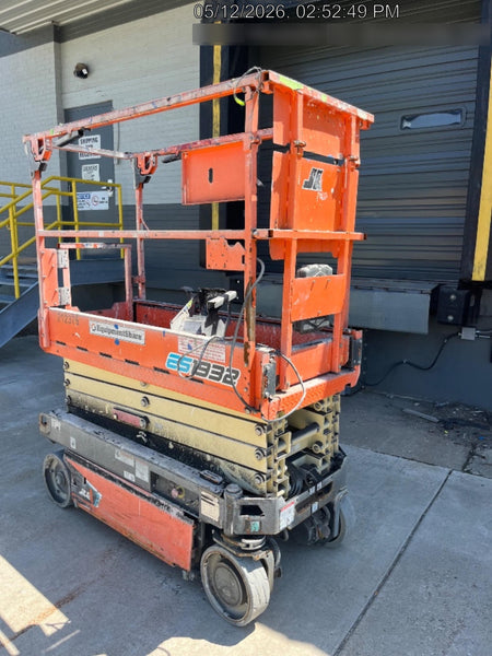 2022 JLG ES1932