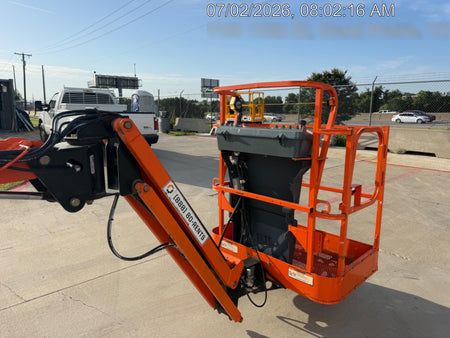 2019 JLG E400AJPN