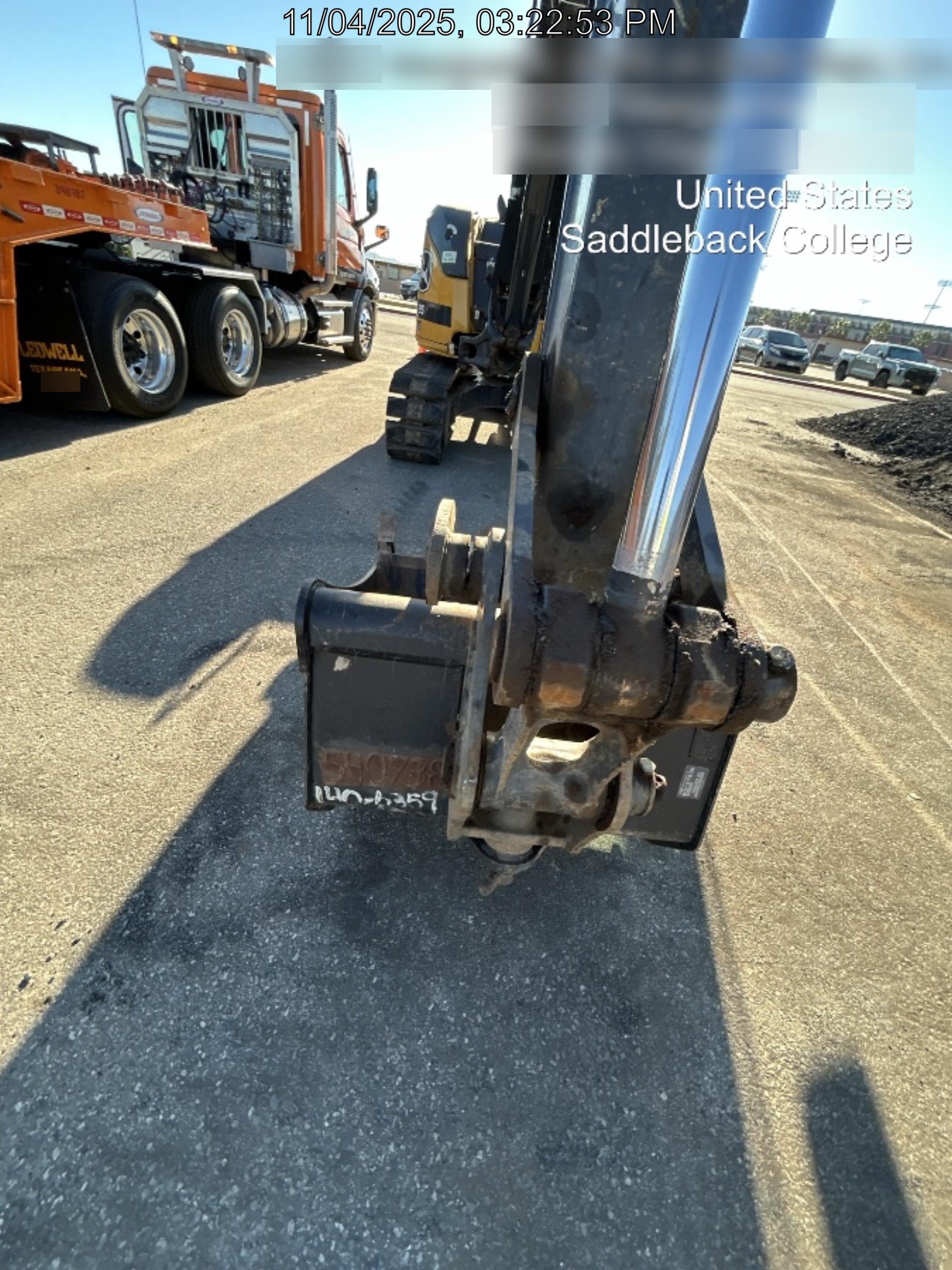 2025 TAKEUCHI 36" Bucket - Takeuchi