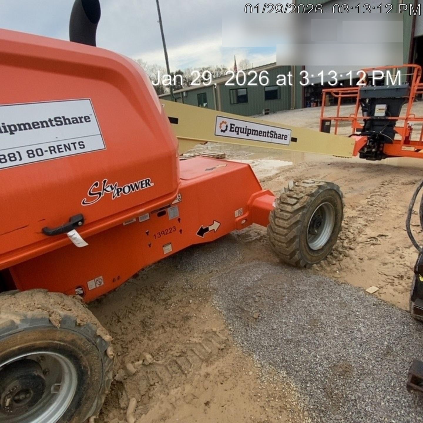 2021 JLG 400S