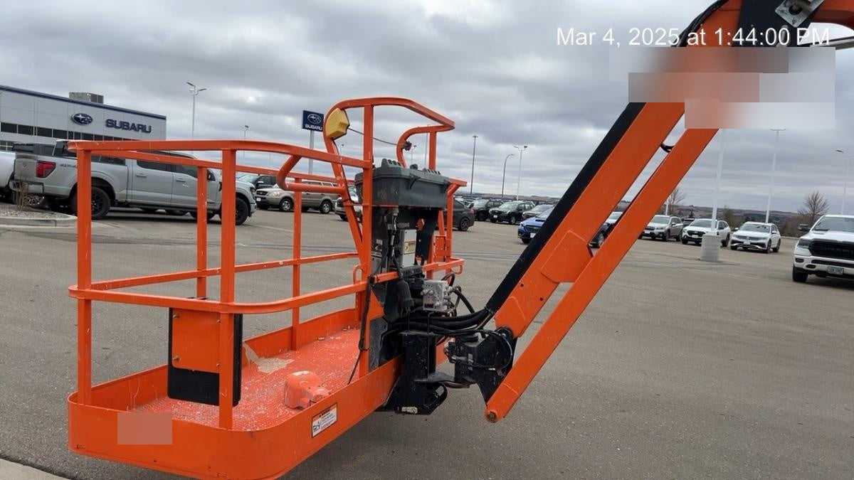 2019 JLG 660SJ