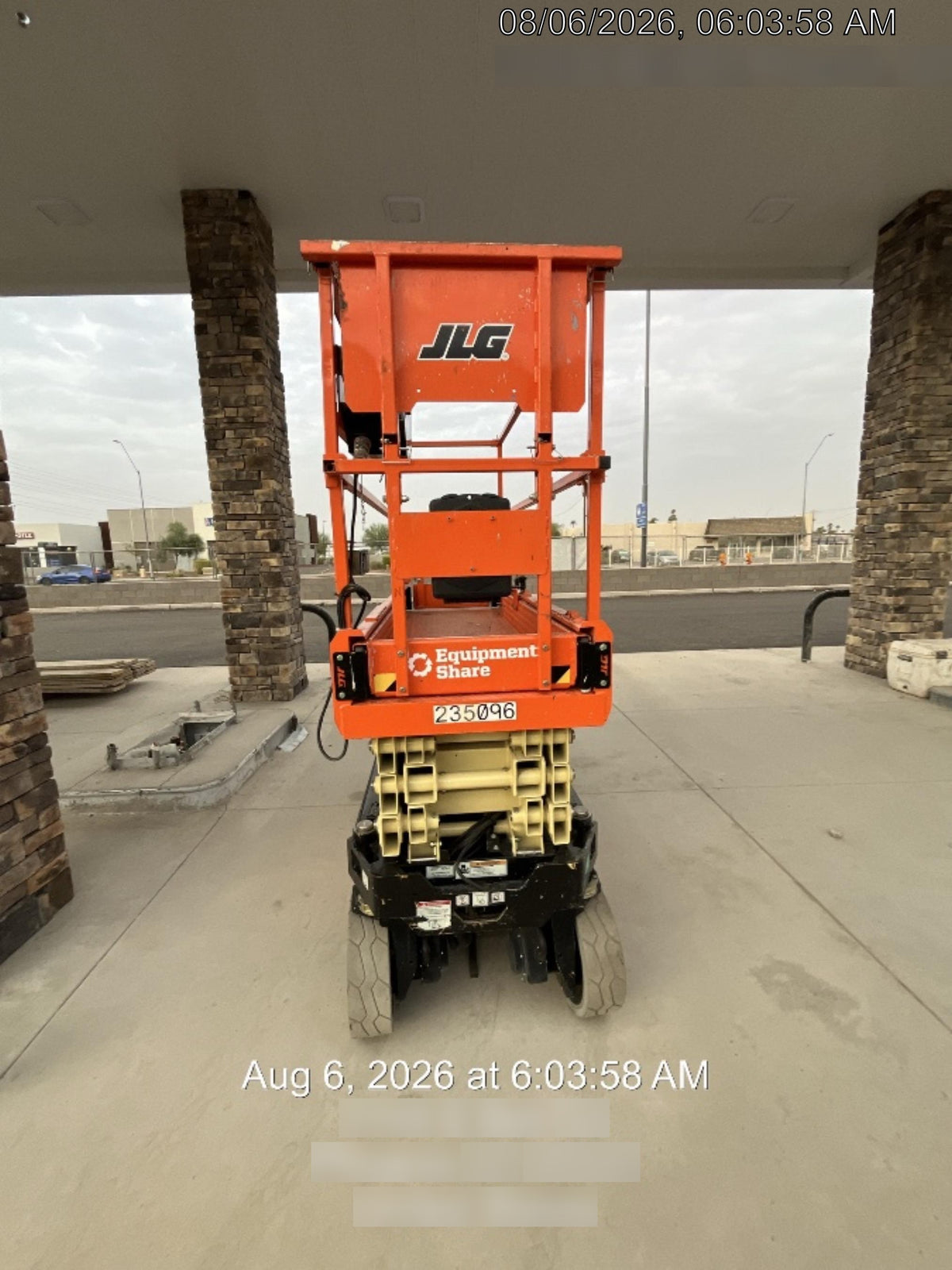2022 JLG ES2632