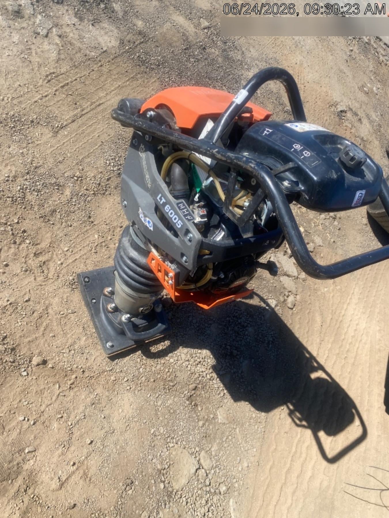2024 HUSQVARNA LT6005