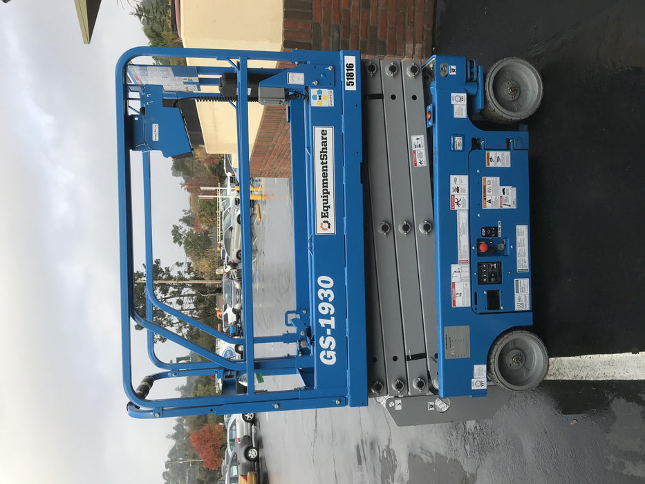 2019 Genie GS-1930 Half Height Swing Gate, 800W Inverter