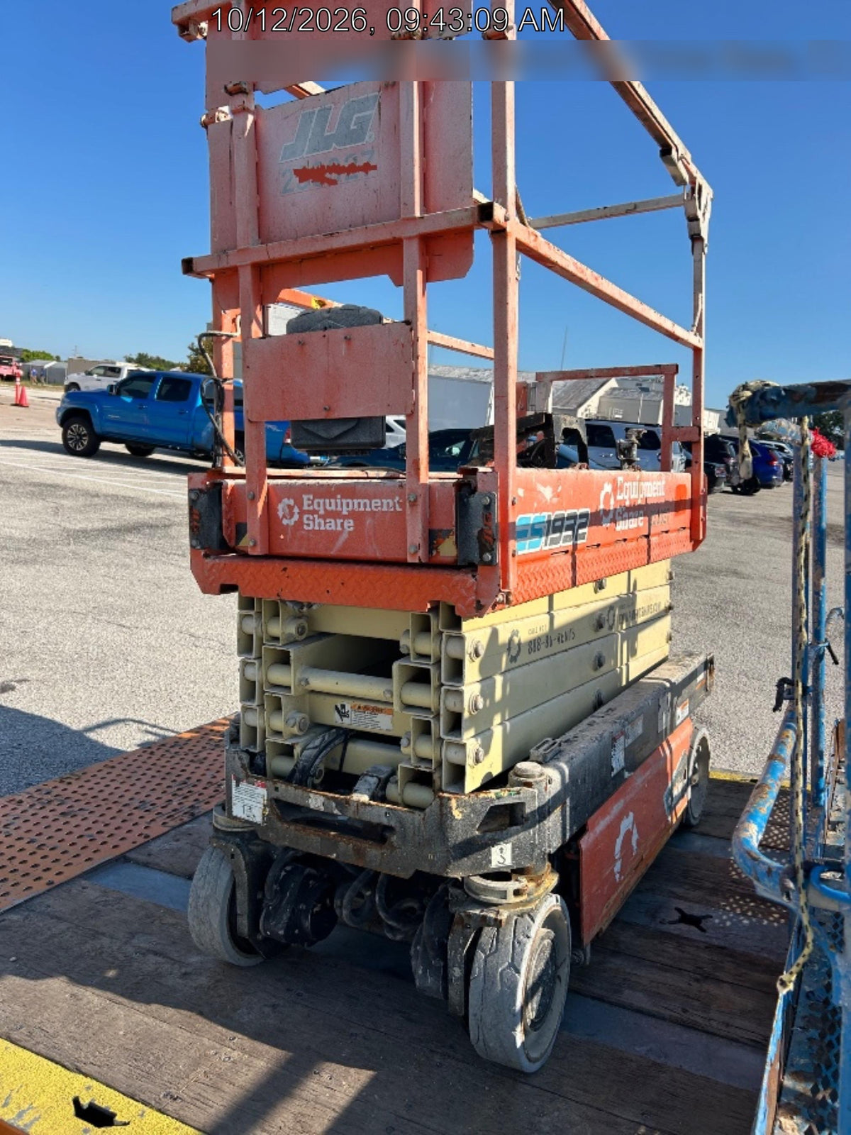 2022 JLG ES1932
