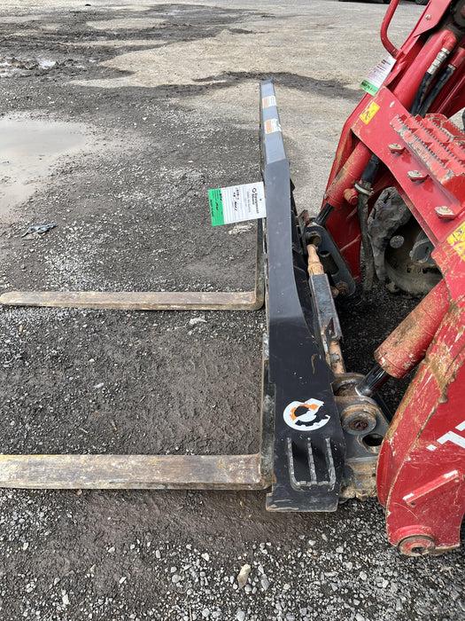 2021 PALADIN 48" Pallet Forks - Paladin