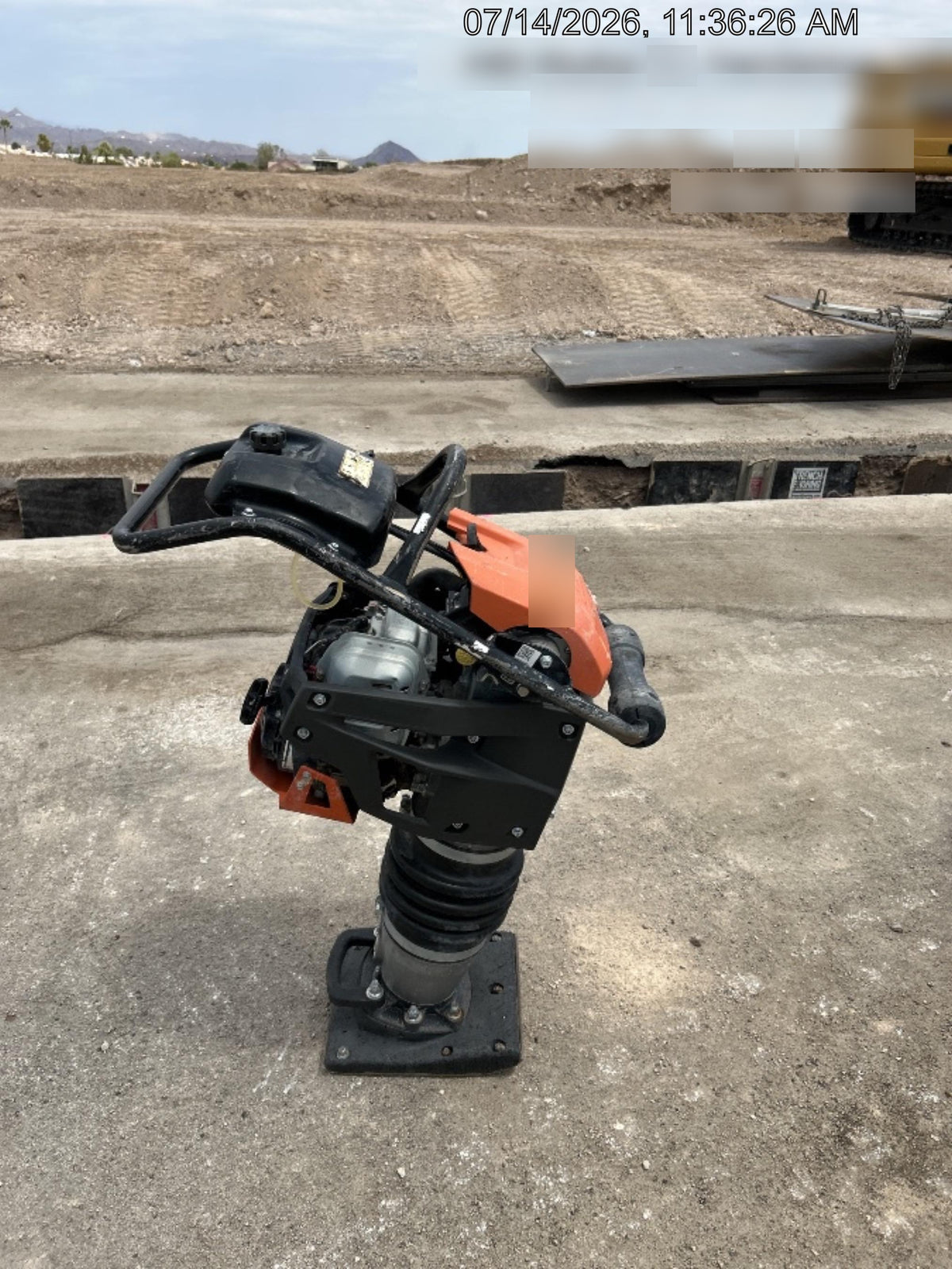 2025 HUSQVARNA LT6005