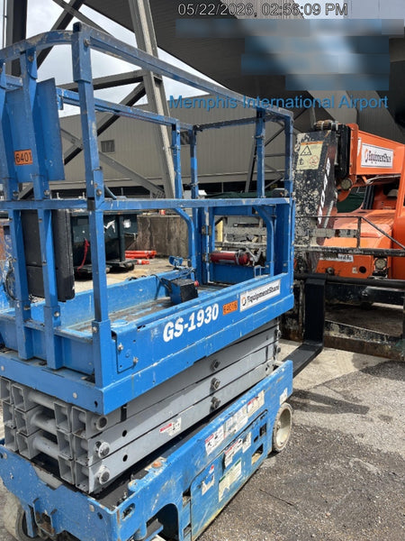2020 Genie GS-1930 Solid Non Marking Tires, Beacon, Folding rails with half height swing gate