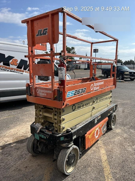 2022 JLG ES2632
