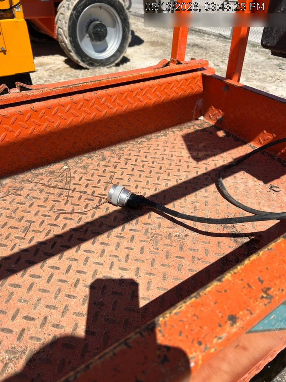 2025 JLG ES1932