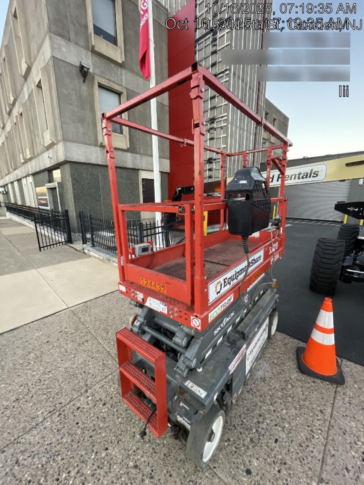 2021 SKYJACK SJ3219