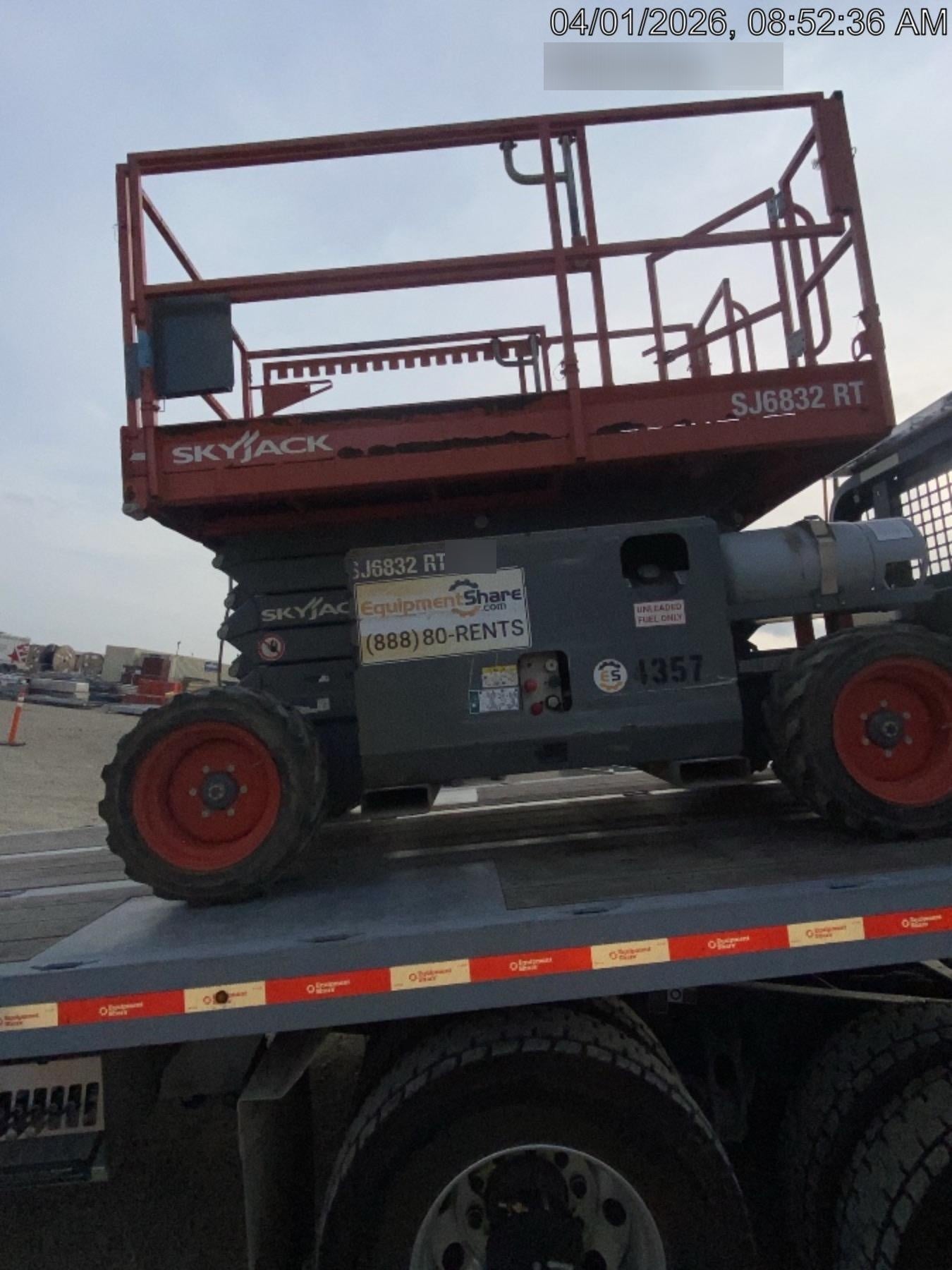 2017 SKYJACK SJ6832 RT