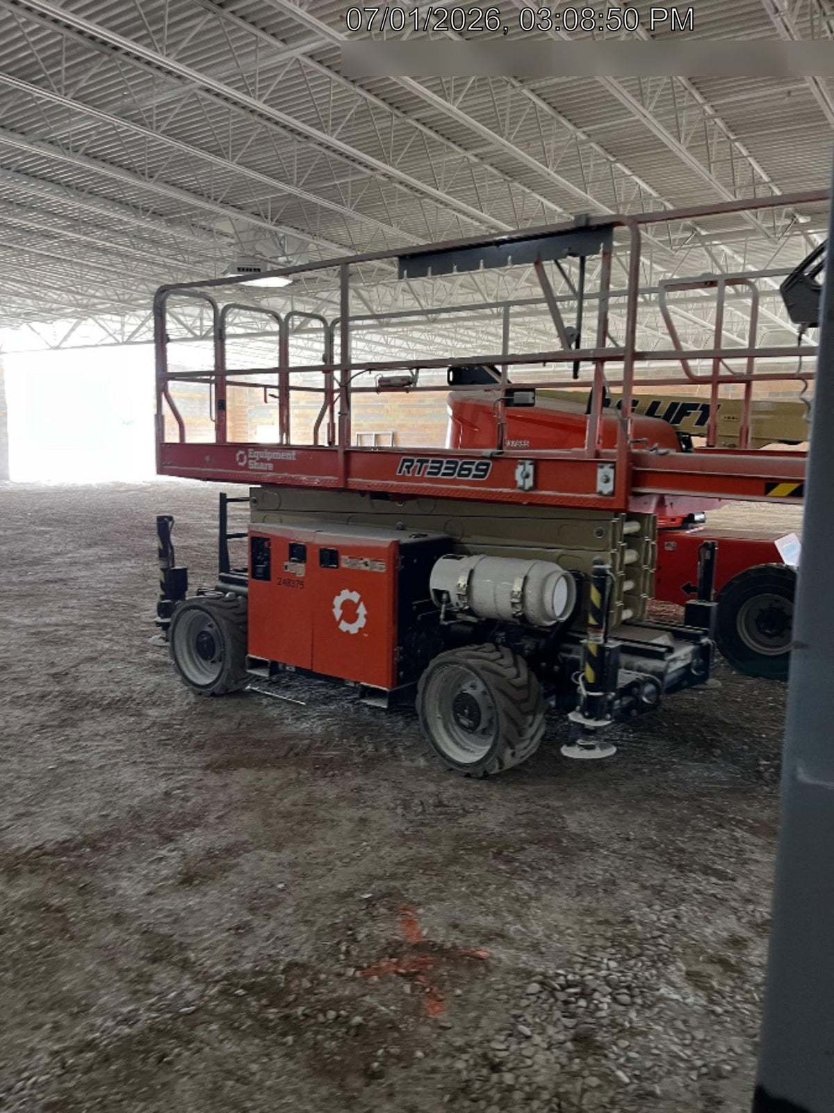 2022 JLG RT3369