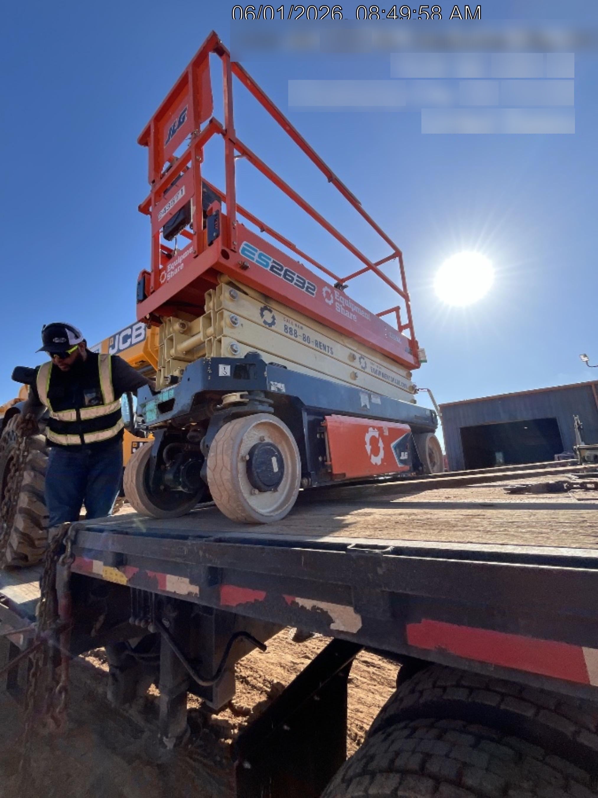2022 JLG ES2632