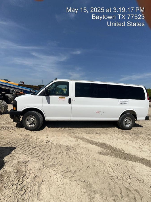 2025 CHEVROLET Express Van - Rental